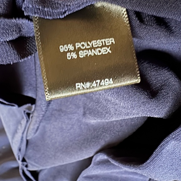 NORMA KAMALI Low Rise Pleated Trouser Pants Size Medium In True Navy NWT - Picture 5 of 9